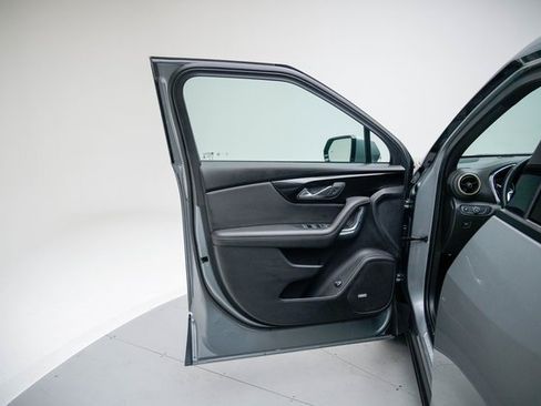 Used 2023 Chevrolet Blazer Premier w/ Driver Confidence II Package image 23