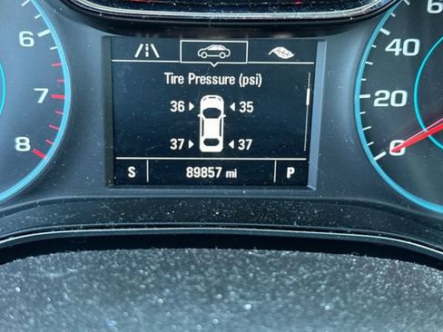 Used 2016 Chevrolet Cruze LT image 36