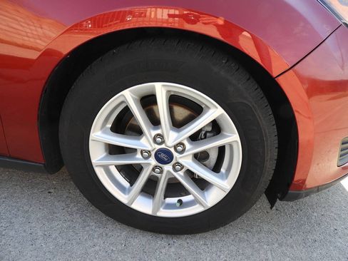 Used 2016 Ford Focus SE FWD image 13