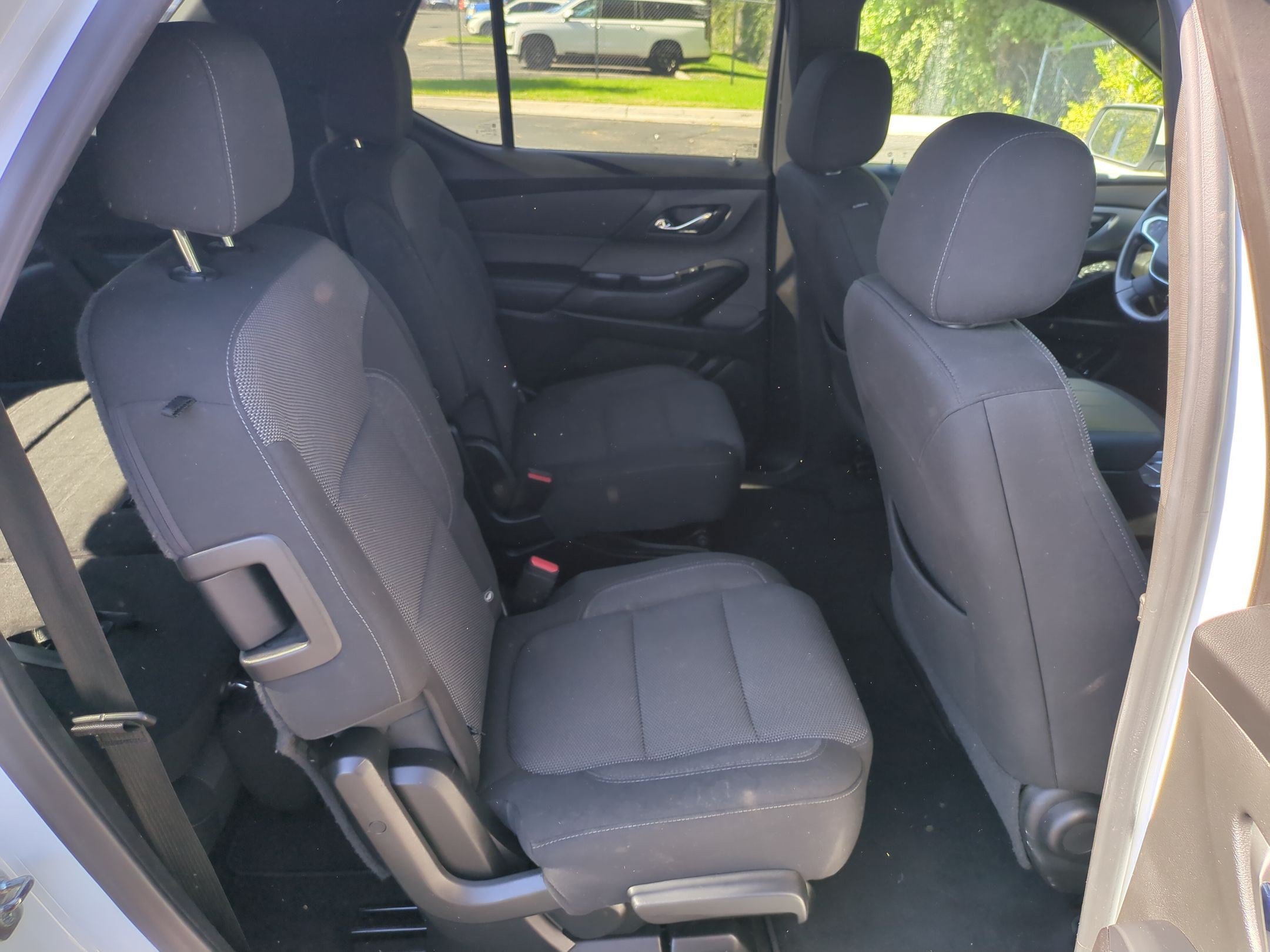 Used 2022 Chevrolet Traverse LT AWD/4WD image 27