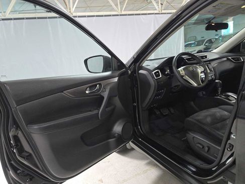 Used 2014 Nissan Rogue SV w/ SV Premium Package AWD/4WD image 19