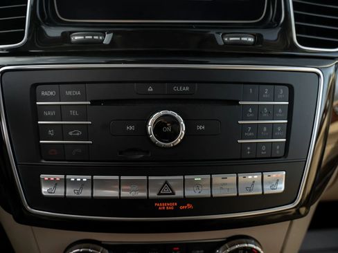 Used 2019 Mercedes-Benz GLS 550 4MATIC image 30