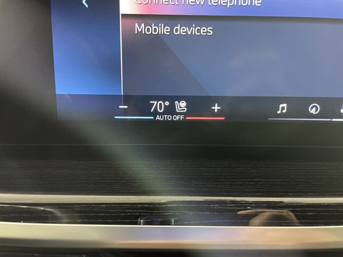 Used 2025 BMW X7 xDrive40i w/ M Sport Package image 21