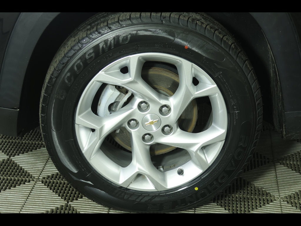 Used 2024 Chevrolet Trax LS w/ LS Convenience Package FWD image 5