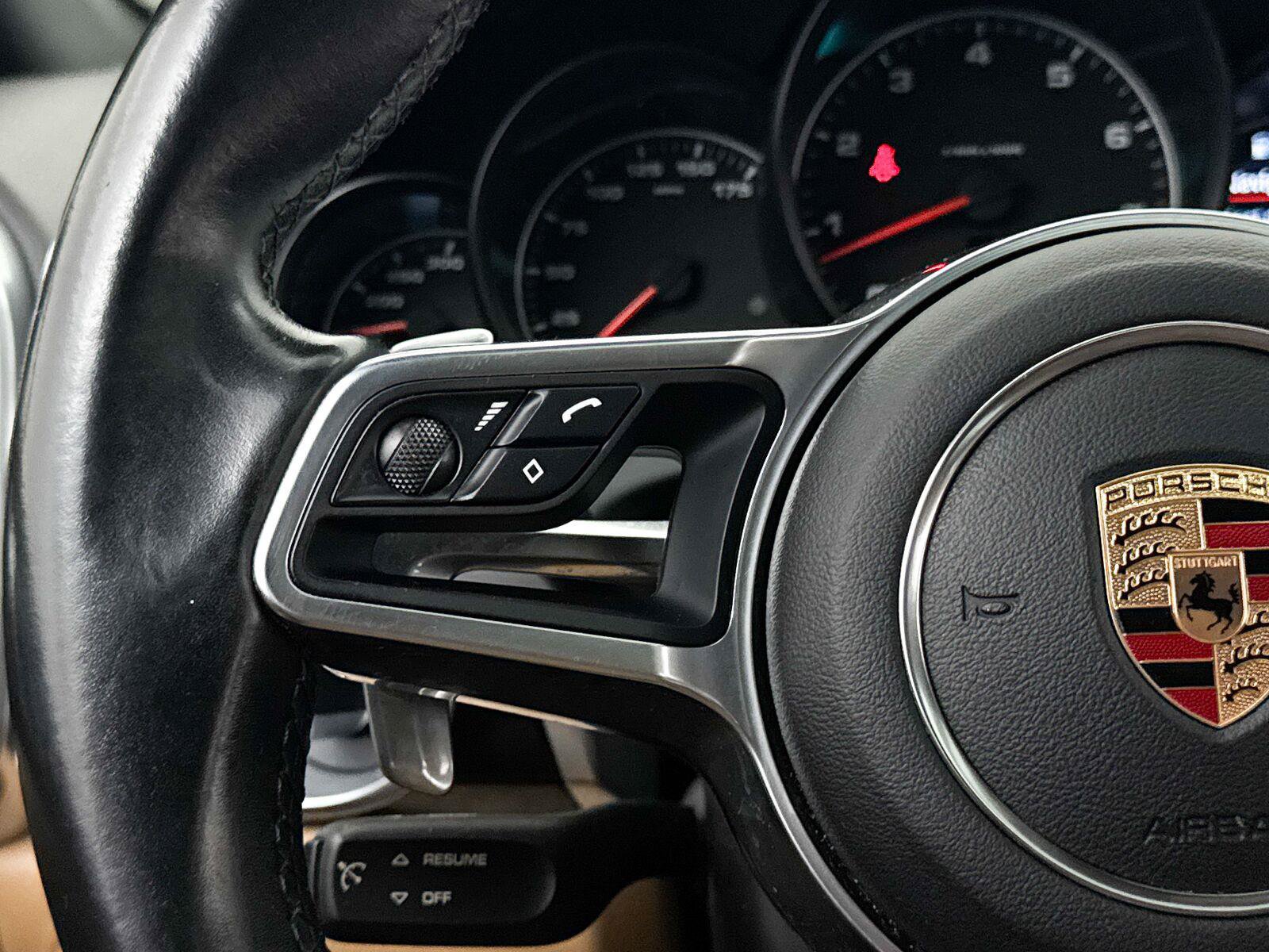 Used 2016 Porsche Cayenne AWD/4WD image 31