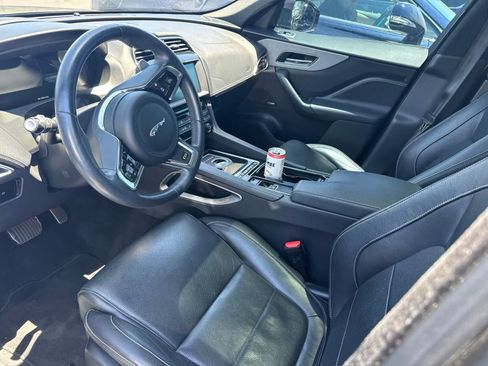 Used 2018 Jaguar F-PACE S AWD/4WD image 8