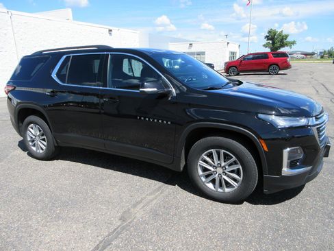 Certified 2022 Chevrolet Traverse LT w/ LPO, Floor Liner Package AWD/4WD image 3