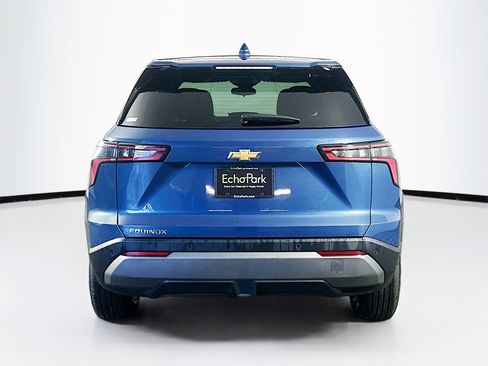 Used 2025 Chevrolet Equinox LT FWD image 7