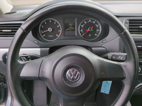 Used 2013 Volkswagen Jetta SE image 14