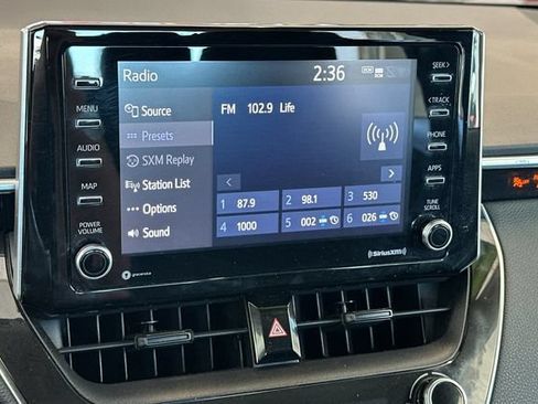 Used 2021 Toyota Corolla LE FWD image 19