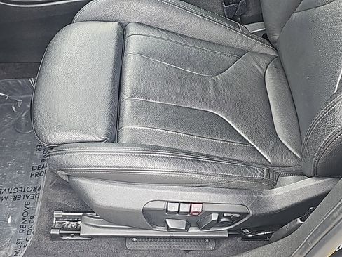 Used 2022 BMW X2 sDrive28i w/ Edition Package image 11