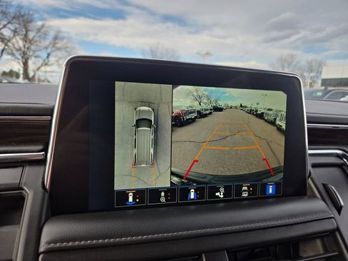 Used 2022 Chevrolet Tahoe Z71 w/ Luxury Package image 27