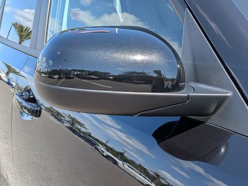 Used 2025 Kia Soul LX w/ LX Technology Package image 9