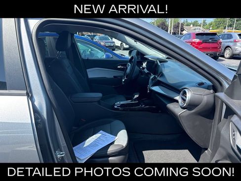 Used 2026 Chevrolet Trax LT w/ Driver Confidence Package FWD image 4