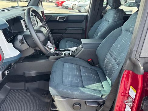 Used 2025 Ford Bronco Heritage Edition image 12