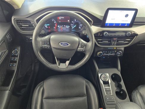 Used 2020 Ford Escape SEL image 9