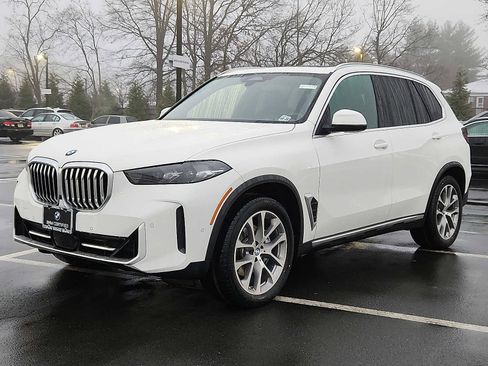 Certified 2024 BMW X5 xDrive40i w/ Parking Assistance Package image 3