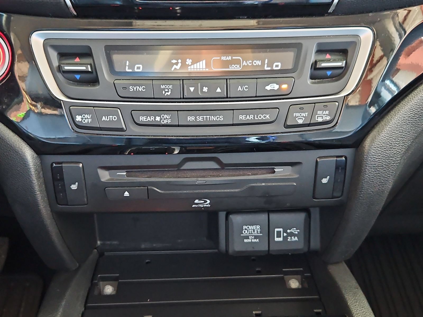 Used 2020 Honda Pilot Touring image 20