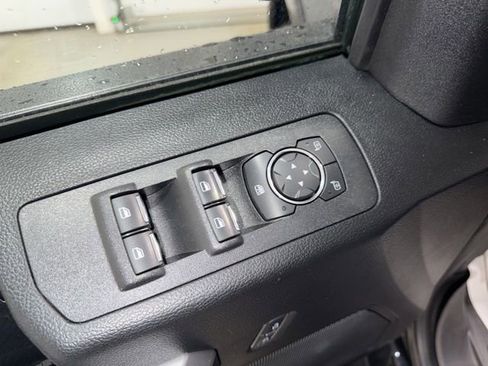Used 2019 Ford F150 XLT w/ Equipment Group 302A Luxury AWD/4WD image 11