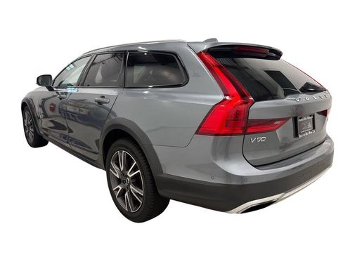 Used 2018 Volvo V90 T6 Cross Country w/ Convenience Package AWD/4WD image 6