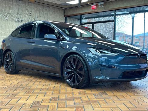 Used 2022 Tesla Model X image 10