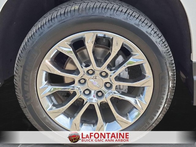 Used 2024 Chevrolet Silverado 1500 High Country AWD/4WD image 33