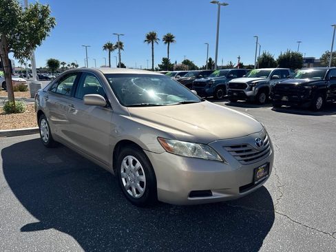 Used 2007 Toyota Camry LE FWD image 3