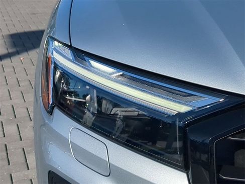 Used 2025 Audi Q7 3.0T Premium Plus image 11