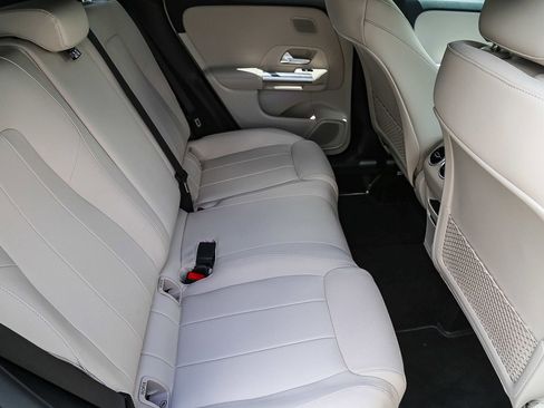 Certified 2025 Mercedes-Benz GLA 250 image 15
