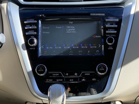 Used 2017 Nissan Murano SL image 31