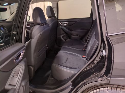 Used 2024 Subaru Forester Premium image 16