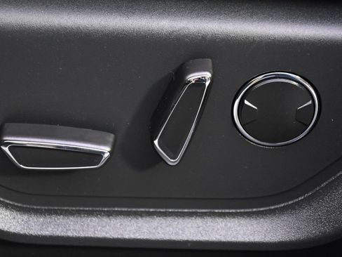 Used 2022 Ford Expedition Limited AWD/4WD image 14