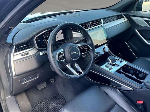 Used 2026 Jaguar F-PACE R-Dynamic S AWD/4WD image 13