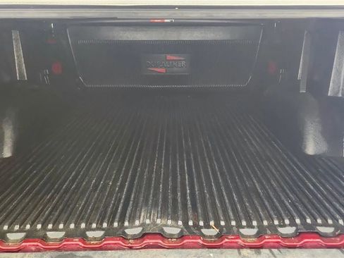 Used 2019 GMC Sierra 1500 SLE w/ X31 Off-Road Package AWD/4WD image 19