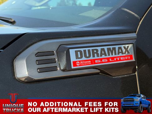 Used 2024 GMC Sierra 2500 AT4 image 10