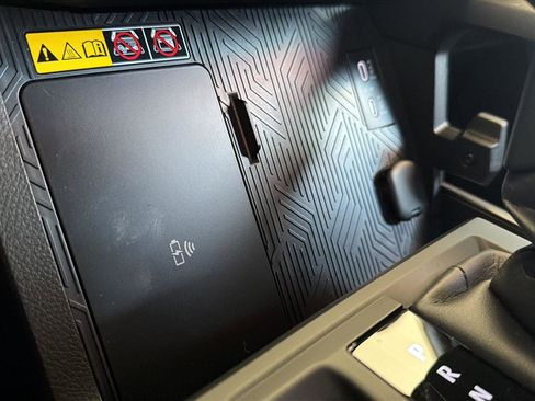 Used 2026 Toyota Tacoma TRD Sport w/ TRD Sport Upgrade Package image 24