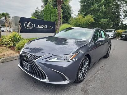 Certified 2025 Lexus ES 350 w/ Premium Package