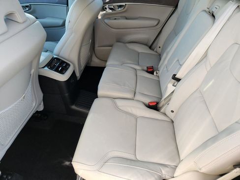 New 2026 Volvo XC90 T8 Ultra w/ Lounge Package image 18