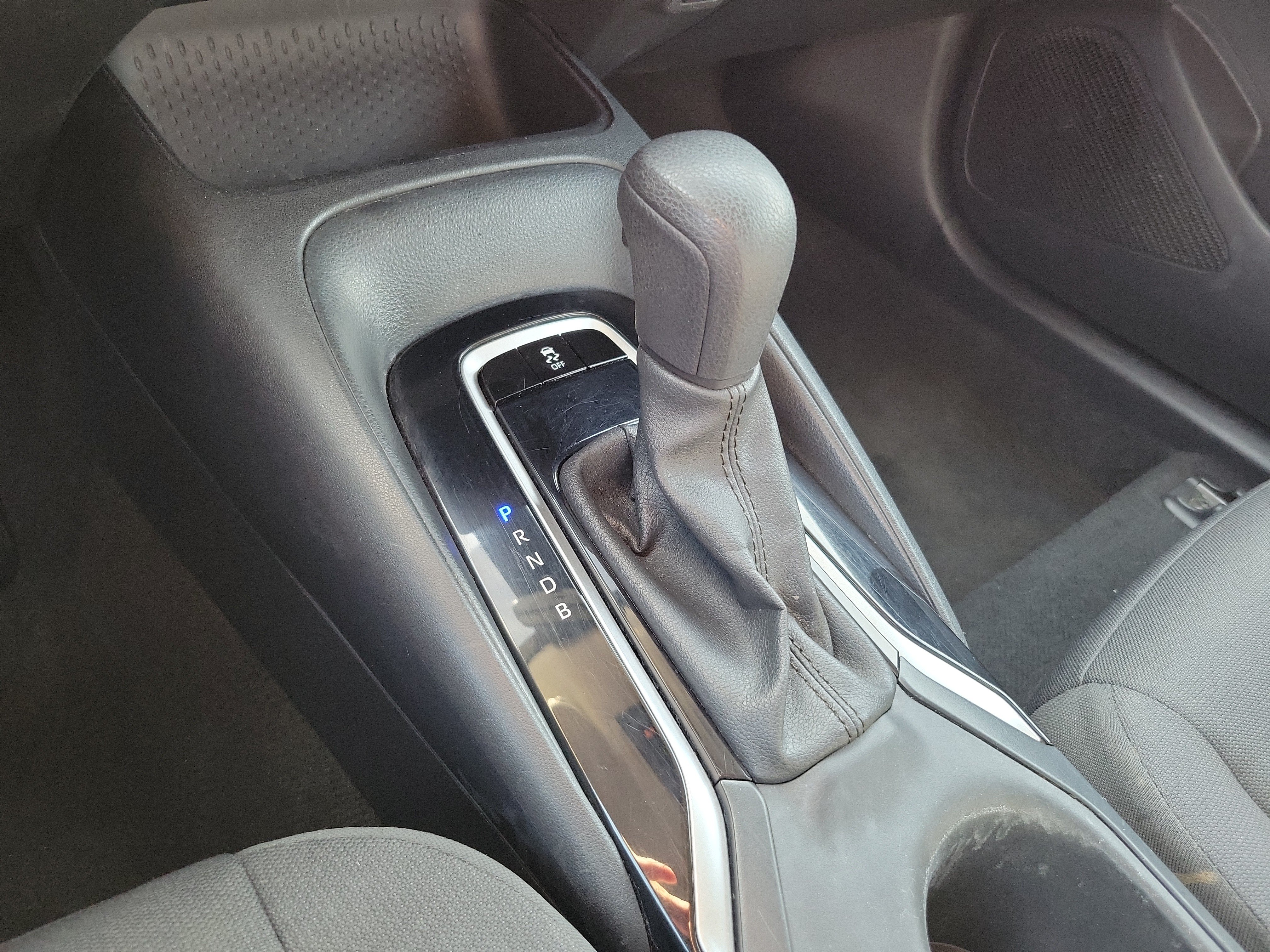 Used 2024 Toyota Corolla LE FWD image 30