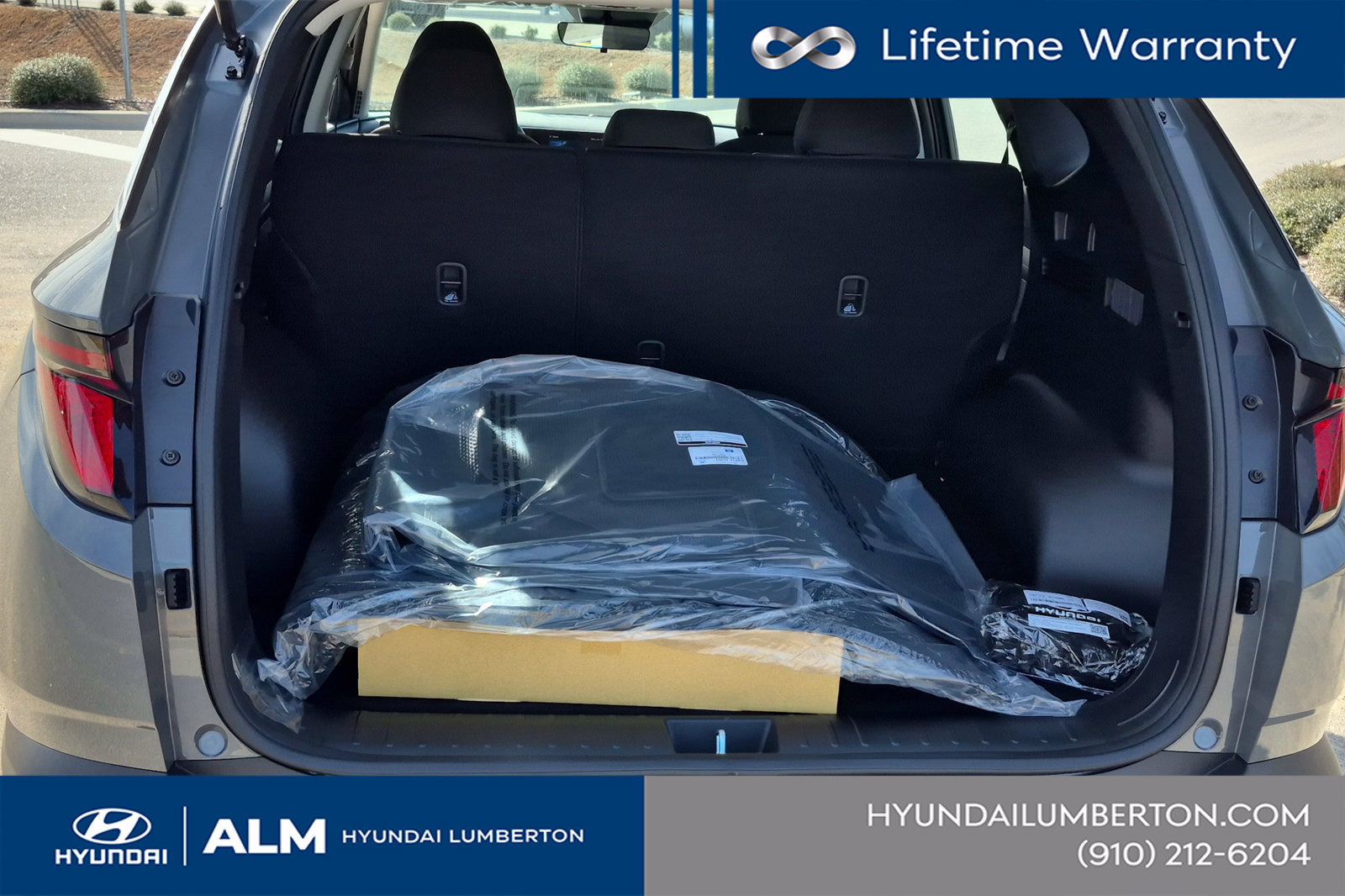 New 2026 Hyundai Tucson SE w/ Tow & Go Package FWD image 8