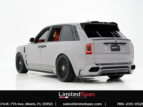 Used 2023 Rolls-Royce Cullinan Black Badge w/ Driver's Package image 30