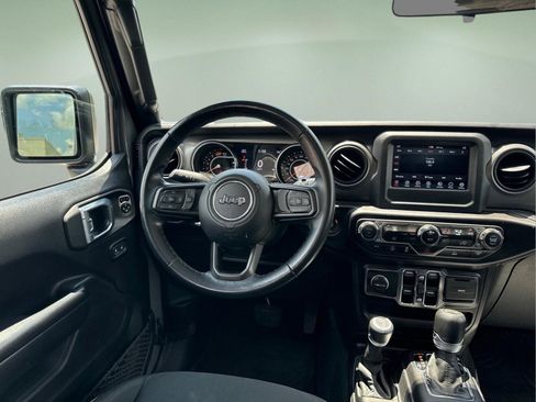 Used 2021 Jeep Wrangler Unlimited Sport AWD/4WD image 15