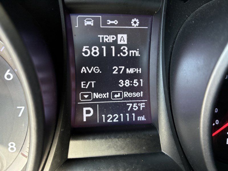Used 2013 Hyundai Santa Fe Sport AWD/4WD image 8
