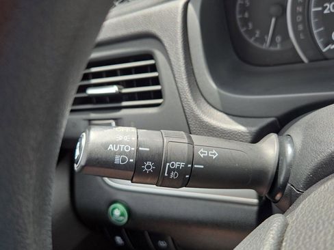 Used 2016 Honda CR-V EX image 29