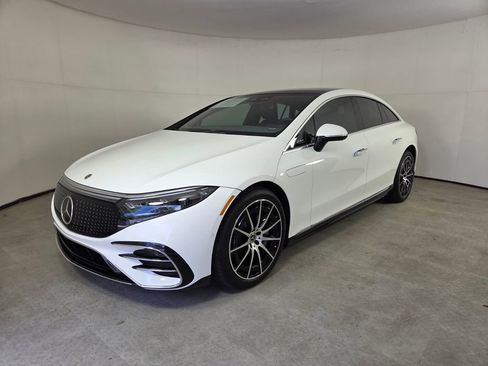 Certified 2022 Mercedes-Benz EQS 450+ Sedan image 9