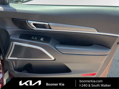 Used 2022 Kia Telluride LX FWD image 10
