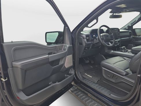 Used 2025 Ford F150 XLT w/ Equipment Group 303A High AWD/4WD image 13