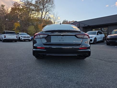 Used 2022 Maserati Quattroporte Modena Q4 image 29
