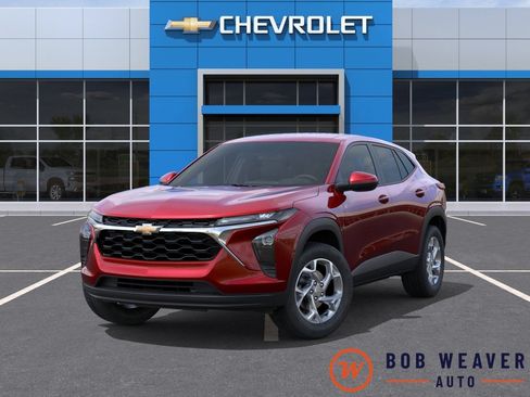 New 2026 Chevrolet Trax LS w/ LS Convenience Package FWD image 7