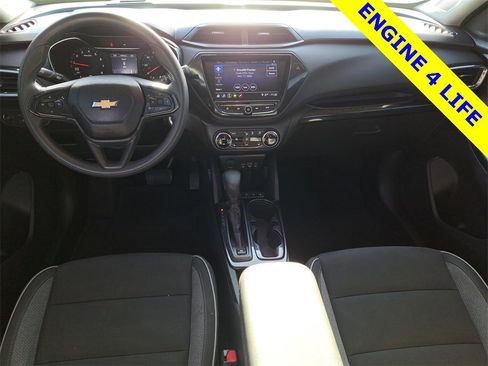 Used 2022 Chevrolet TrailBlazer LT w/ Convenience Package image 22